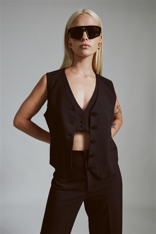Bardot Marla Cropped Vest In Black