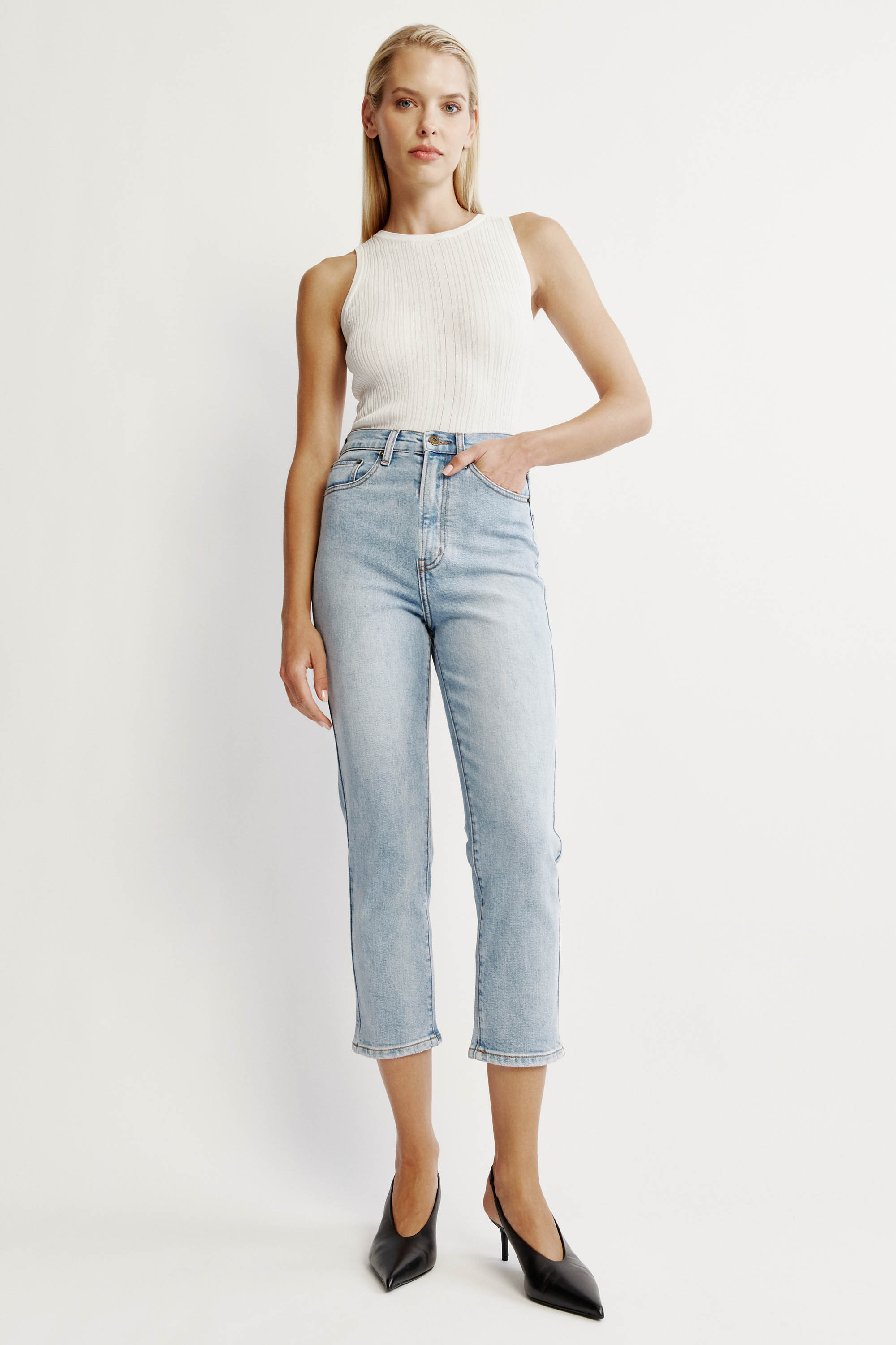 Bardot Heidi Straight Leg Jeans In Vintage